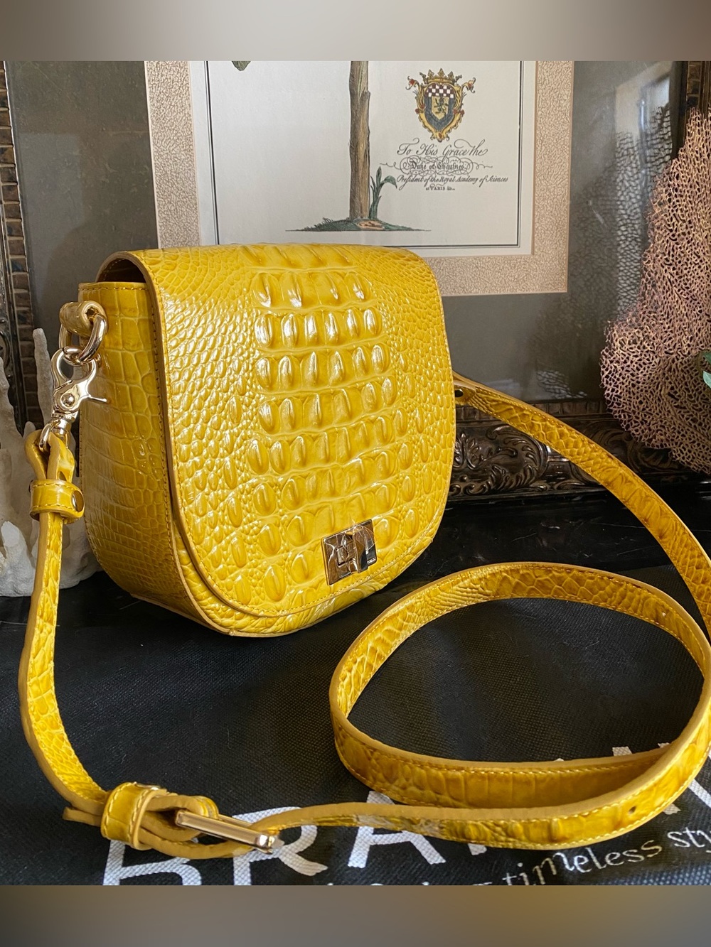 🤷🏼‍♀️REDUCED🌻🌞HARD TO FIND ☆ SAFFRON YELLOW ☆ BRAHMIN MINI SONNY CROSSBODY